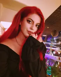 Nica Adelina ( adelineme19 )