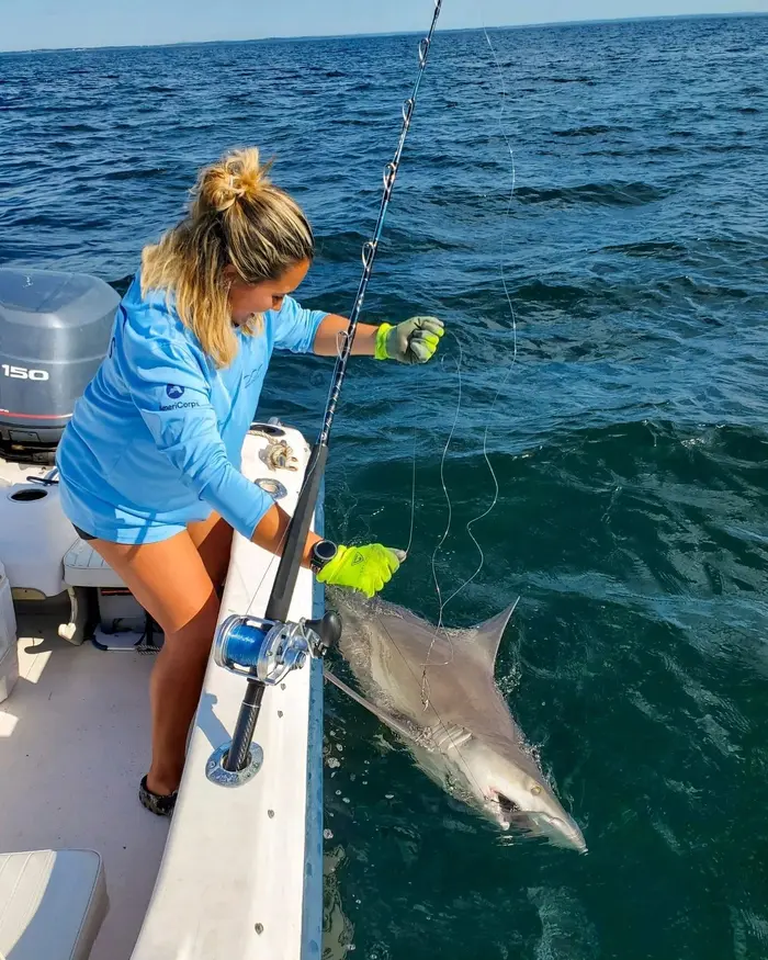 Anna Richey ( adventurewithanna17 )