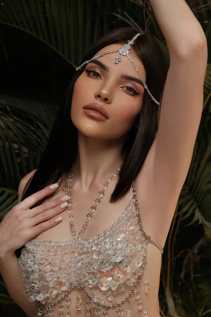 Alexandra Oz. ( alexandraoz )