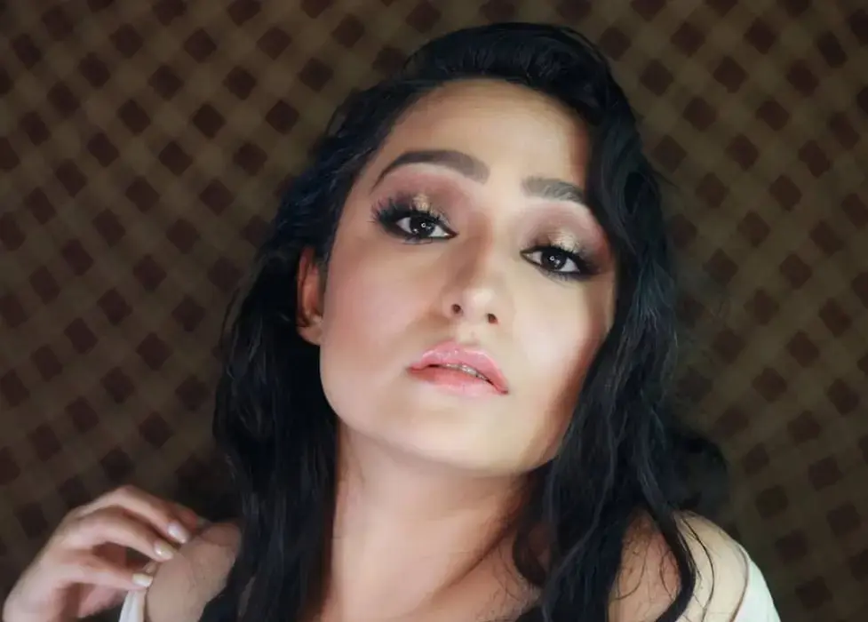 Aliza Kaur ( alizakaur )