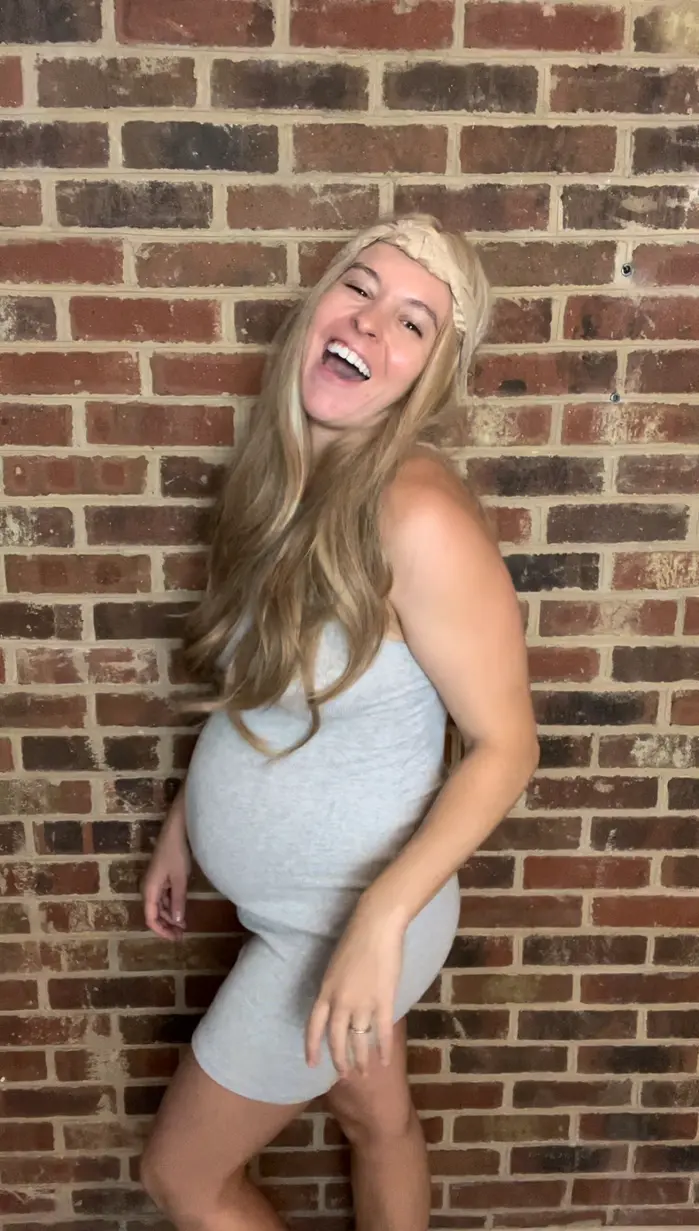 Alli Hurley ( allimhurley )