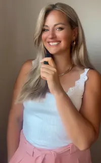 Amanda Su Brown ( amandasubrown )