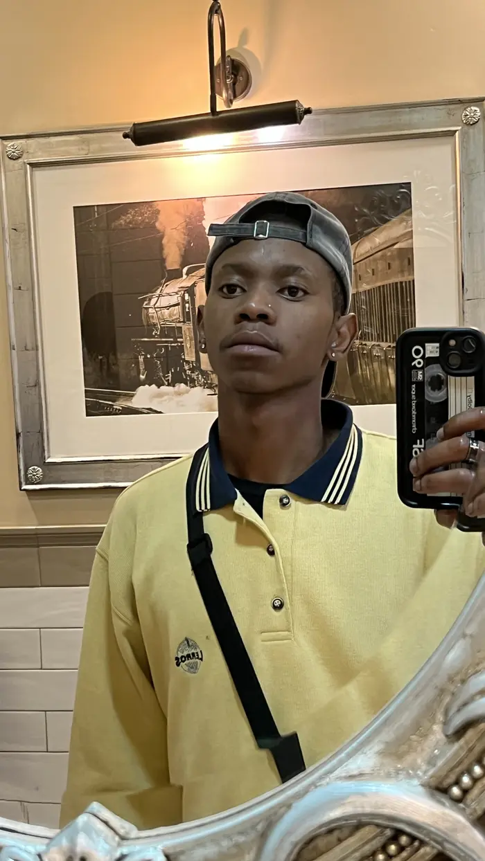 Andile Mtshali ( andilemtshali )