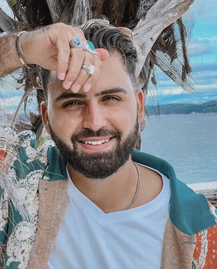 Araz Omar ( arazbofficial )