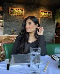 Aisha Khan-Farooqi ( atk )