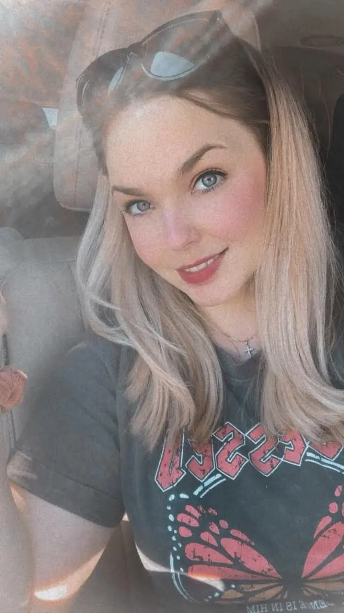 Becky Babbes ( beckybabbes )