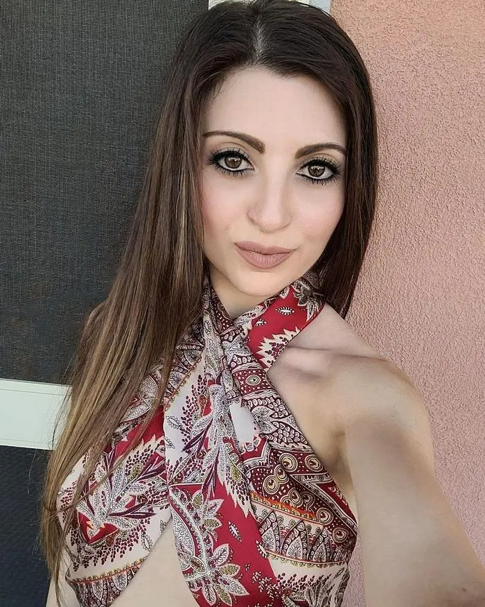 Brunella Manuli ( brunellamanuli )