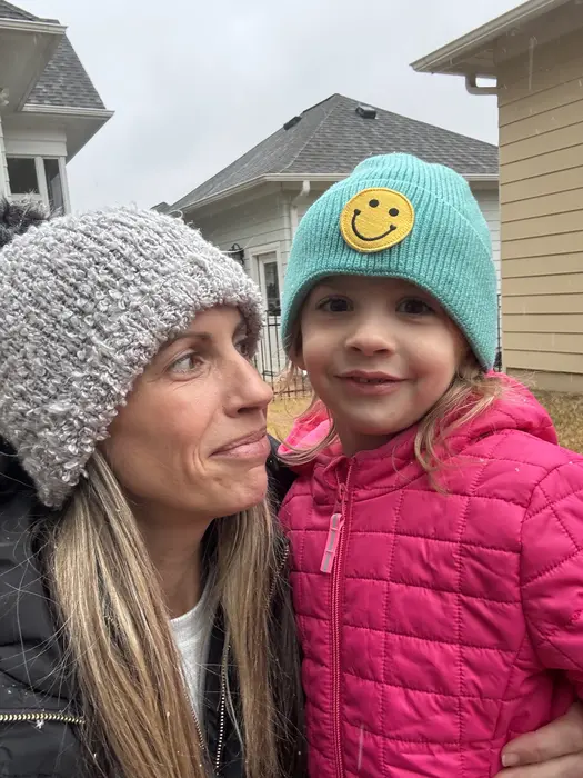 Carly ( carlyrifenburg )