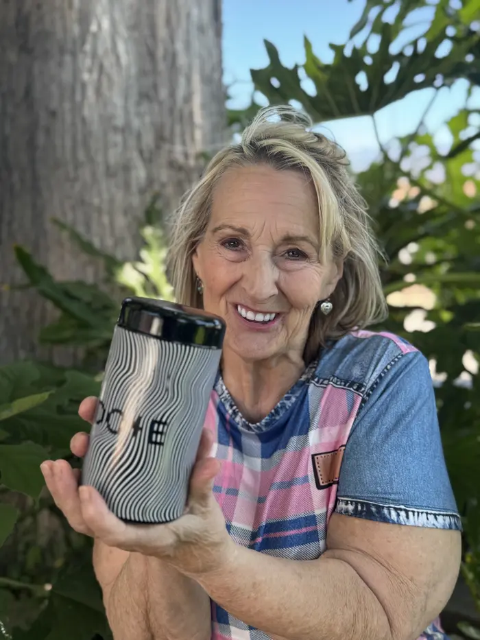 Carol Cook ( caroll )