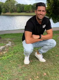 Chris Nelson ( chrisnelsonsworld )