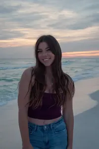 Mia Halcomb ( creativewithmia )