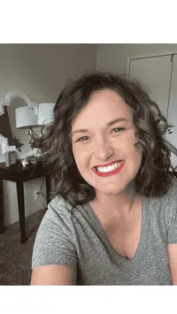 Dafne Wiswell ( dafnewiswell )