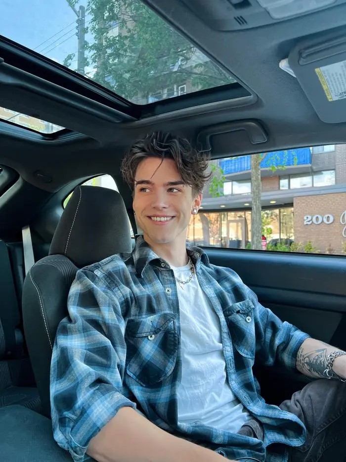 Dan Bartlett ( danbartlettt )