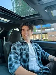 Dan Bartlett ( danbartlettt )