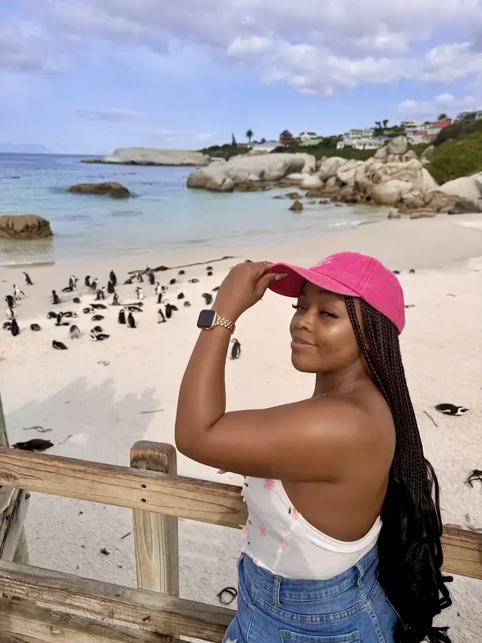 Dineo Ramaremela ( dineobee )