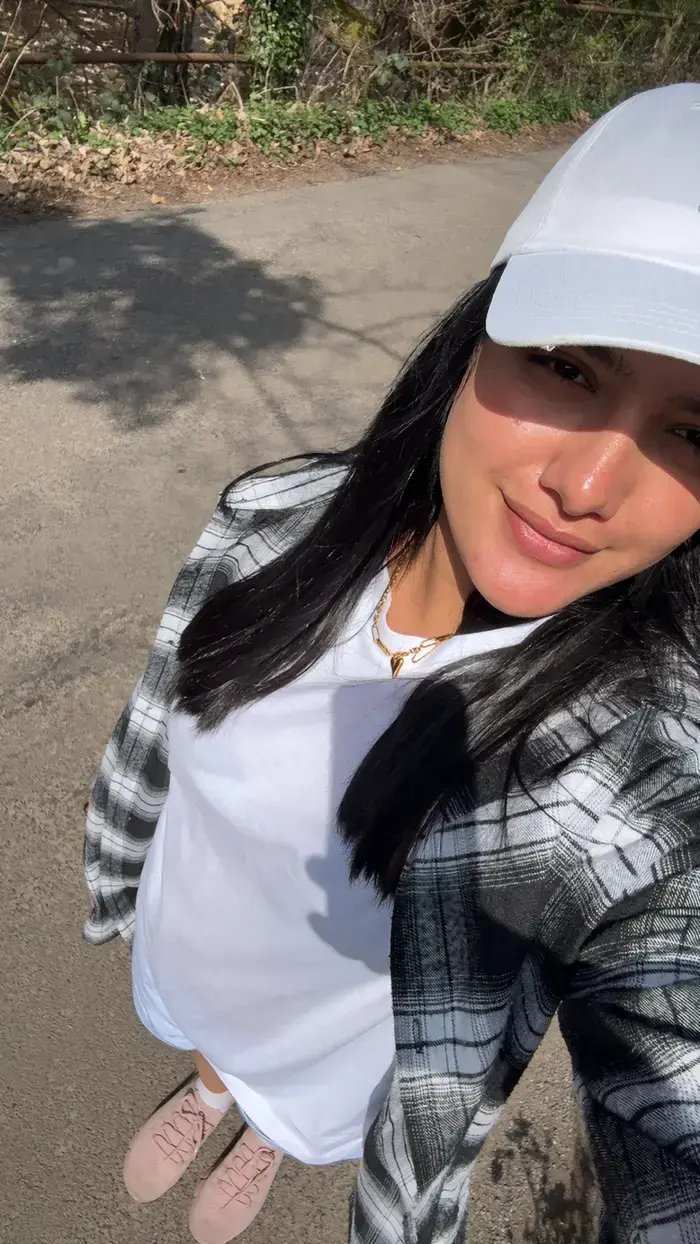 Diyah Adhikari ( diyahadhikari76 )