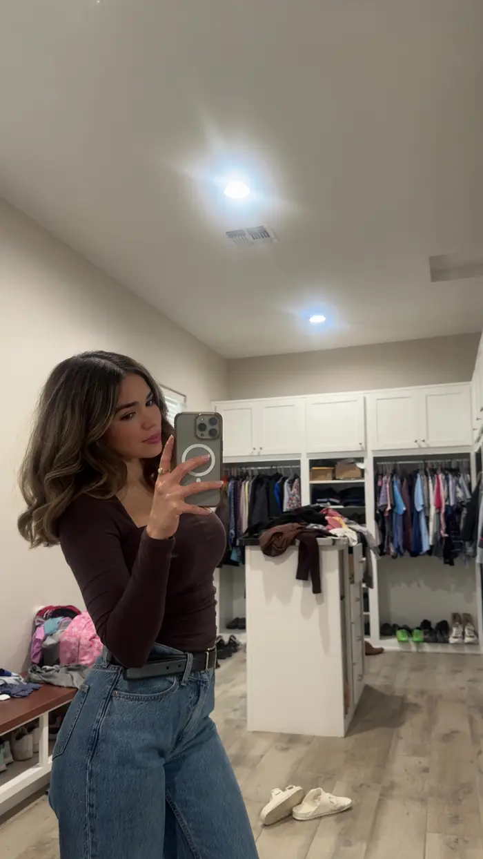 Elizabeth Gutierrez ( eegee )