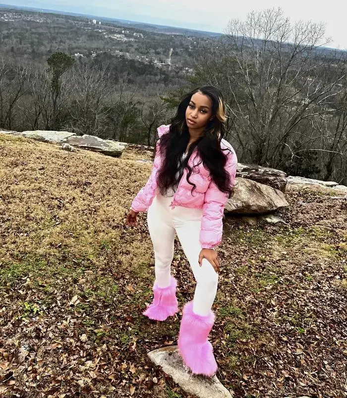 Alondra Crear ( envysgvld )