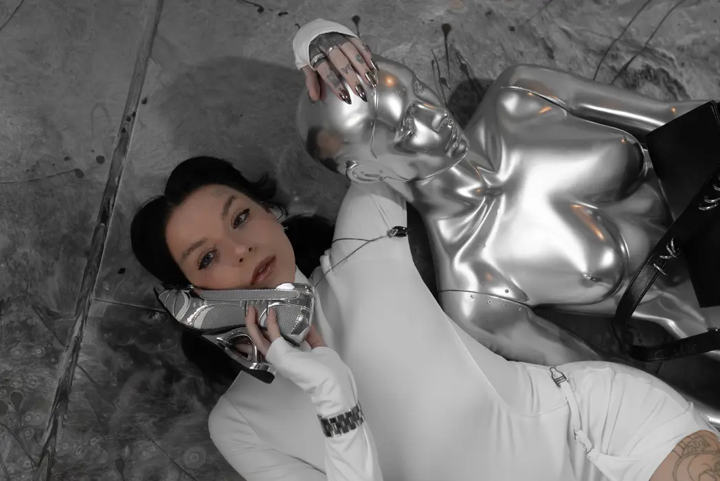 Eve Sara Mcintosh ( evesaraeden )
