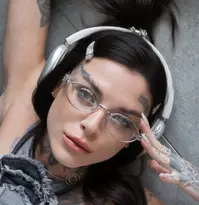 Eve Sara Mcintosh ( evesaraeden )