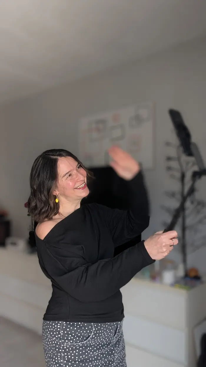 Ana María Almendro Oliva ( frikymama )