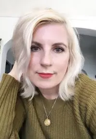 Gillian Lawlee ( gillianlawlee )