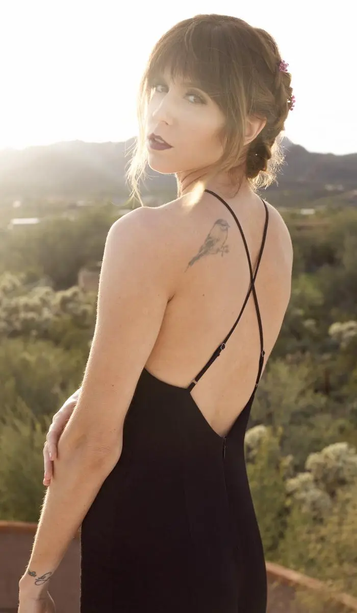 Daisy Hixon ( herturntorise )