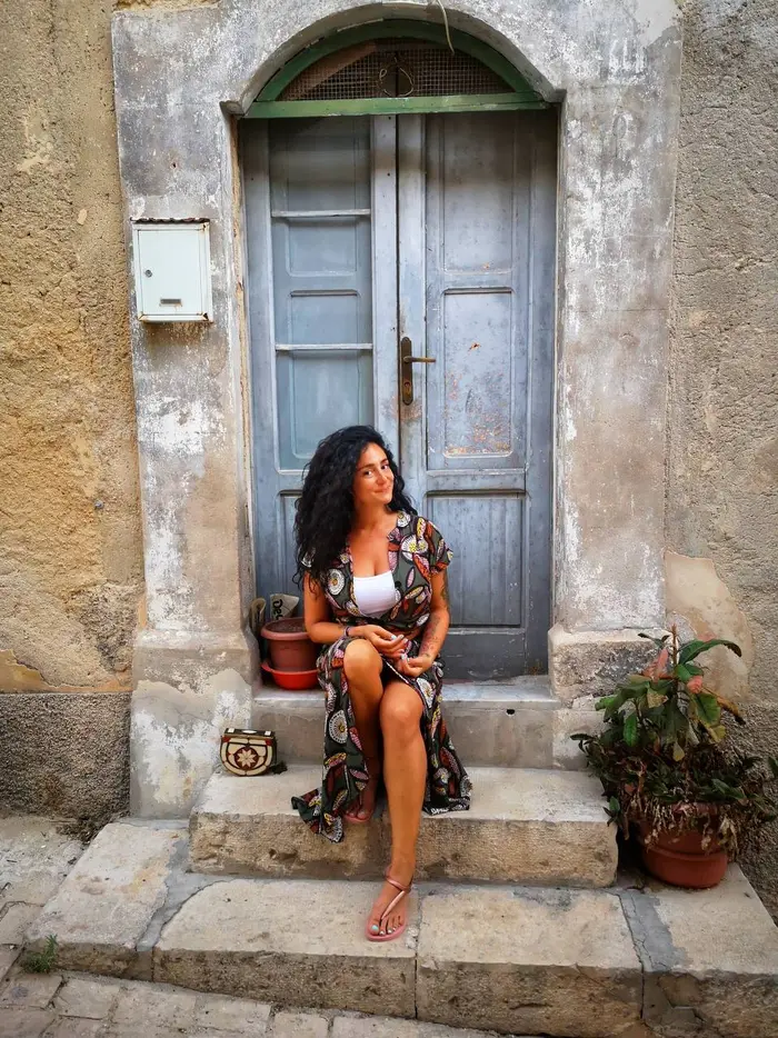 Giuliana Piazzese ( inciampando )