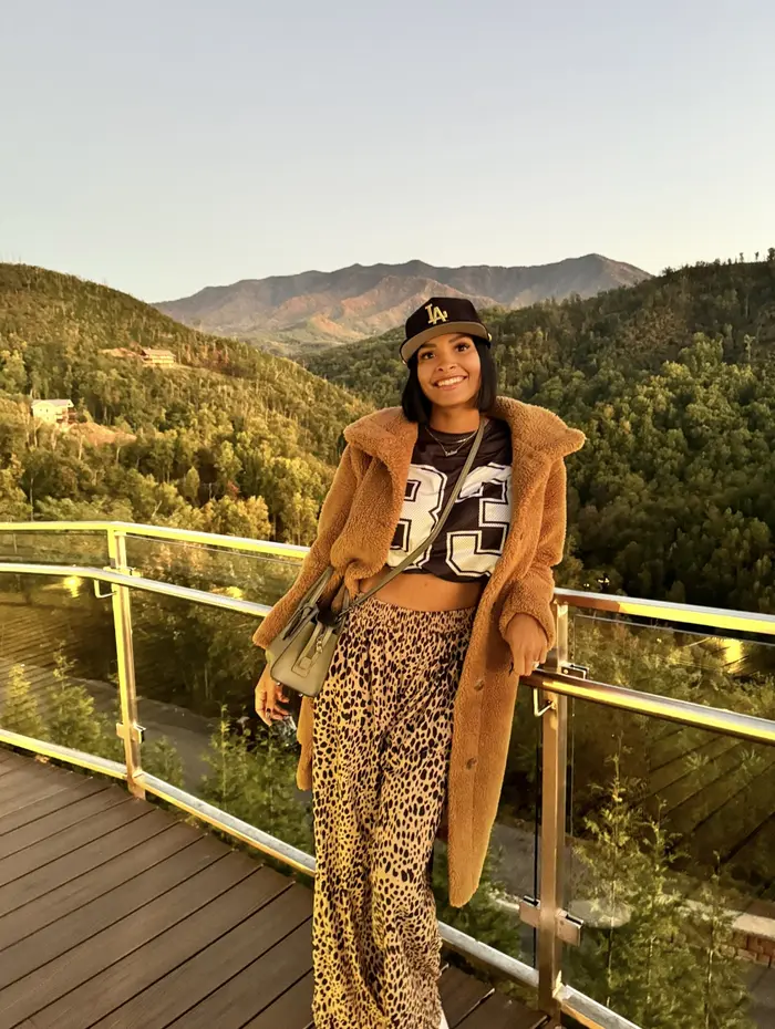Erika Henry ( infamousmamahenry )