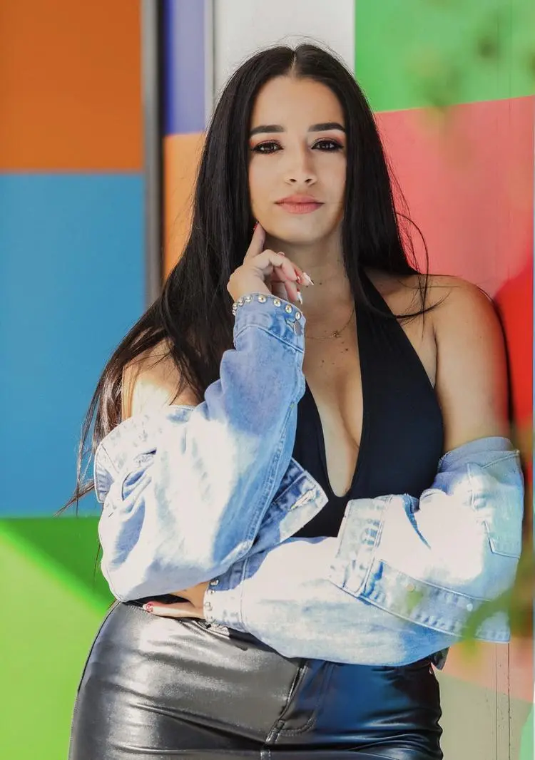 Ivette Gutierrez ( ivettegutierrez )