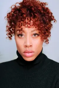 Jasmine Oliver ( jascoloredcurls )
