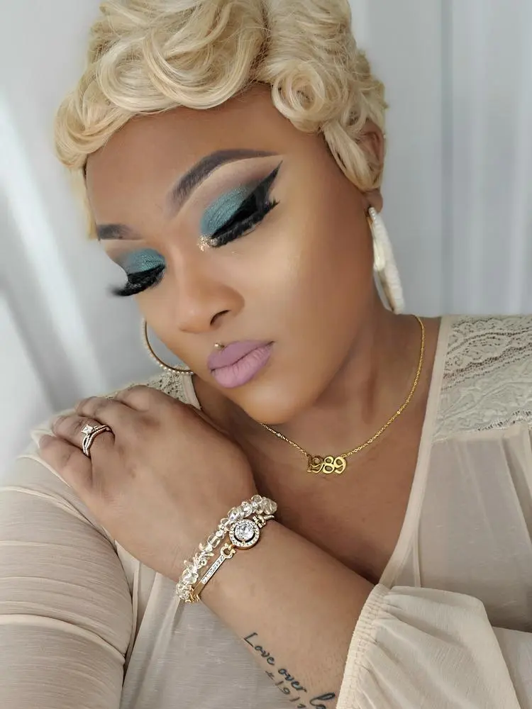 Jediva Monroe ( jedivamonroe )