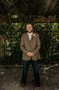 James Schneider ( jschneiderugc )