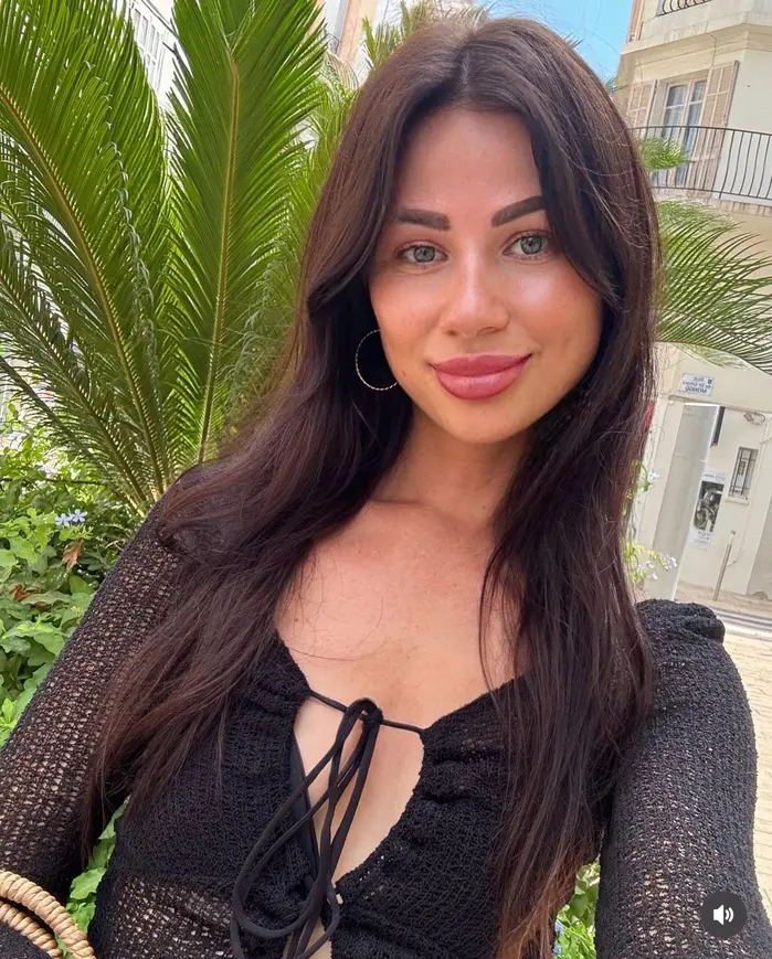 Yuliia Andrushchenko ( juliaa )