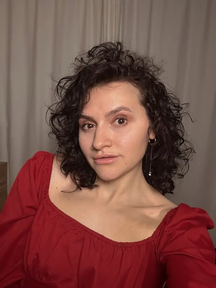 Kate Vyval ( katevyval )