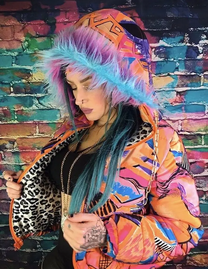 Kelly Dempsey ( kellyfromthedeli )