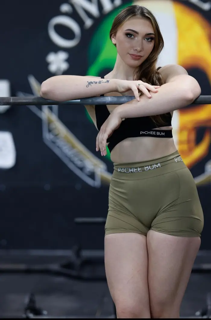Mackenzie ( kenziebates )