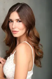 Kyra Weston ( kyraweston )