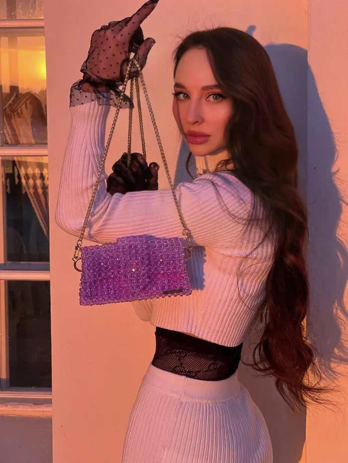 Olena Kalinkina ( leparagon )