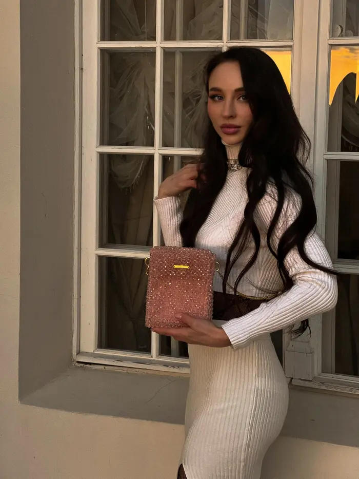 Olena Kalinkina ( leparagon )