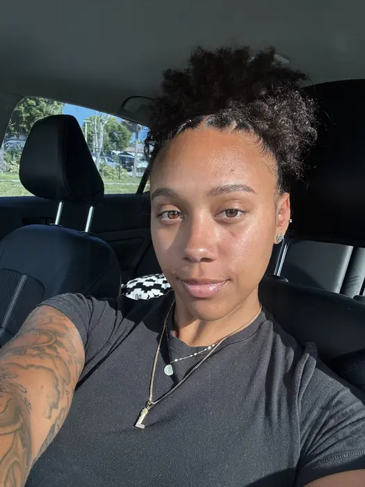 Linsey Moorer ( linskmoorer )