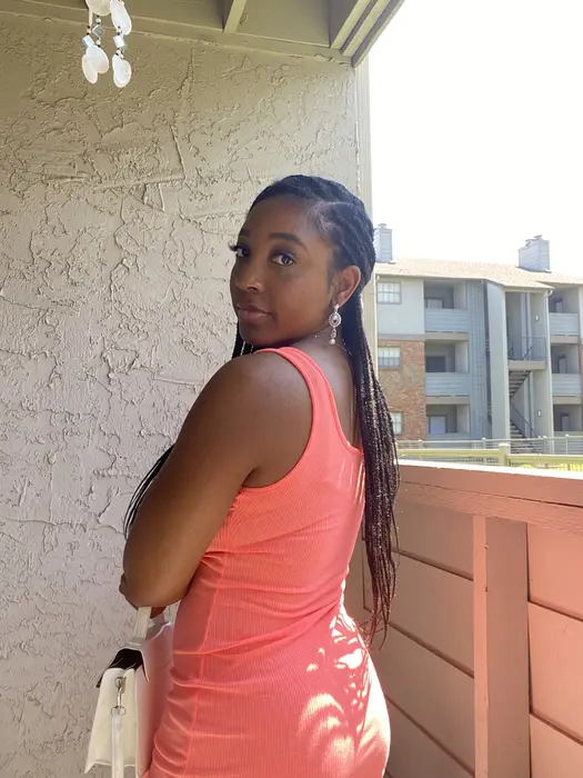 Alliyah Perry ( liyahhp )