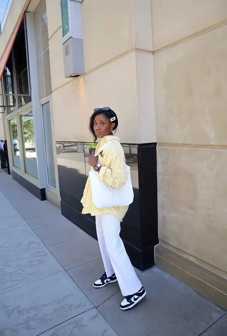 Lovetee Akin ( lovetee01 )
