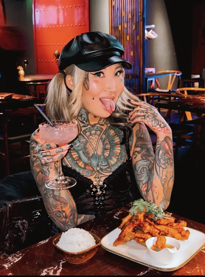 Mimi Darko ( lunarmimsy )