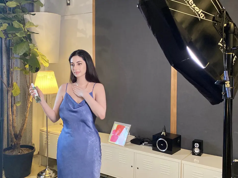 Melina Demir ( melinalajolie )