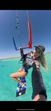Michelle Sky Hayward ( michelleskyhayward )