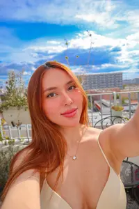 Mina Kim ( minakimsocials )
