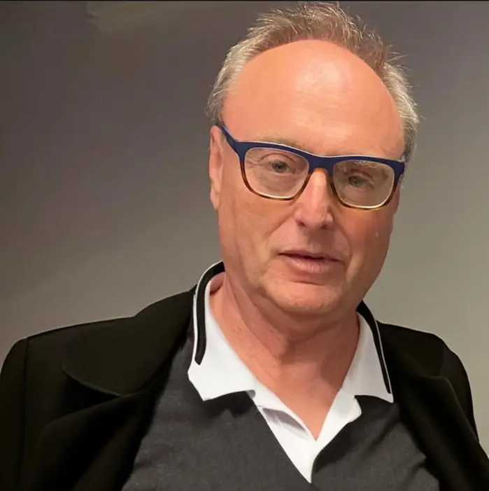 Steve Owens ( mrsteveowens )
