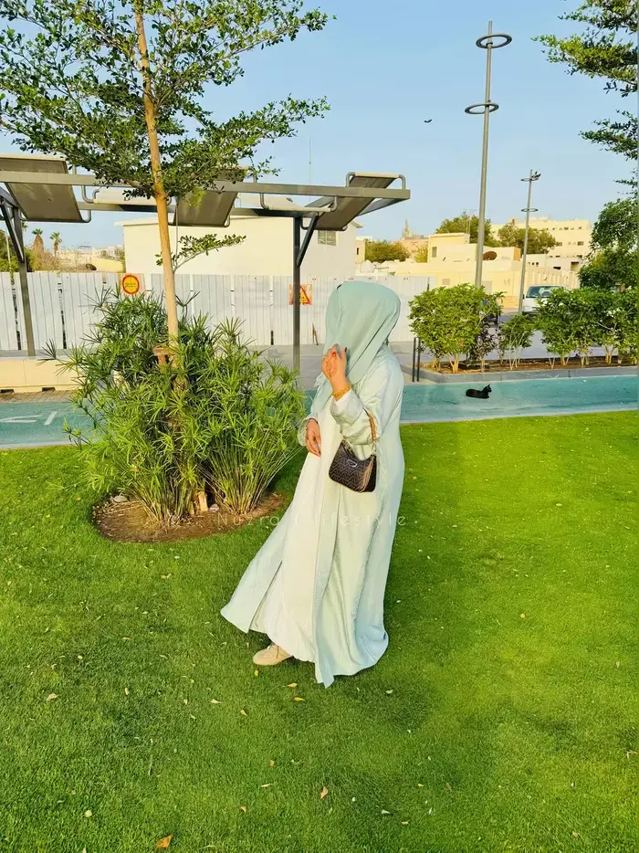 Nuzra Naleem ( nuzranaleem )