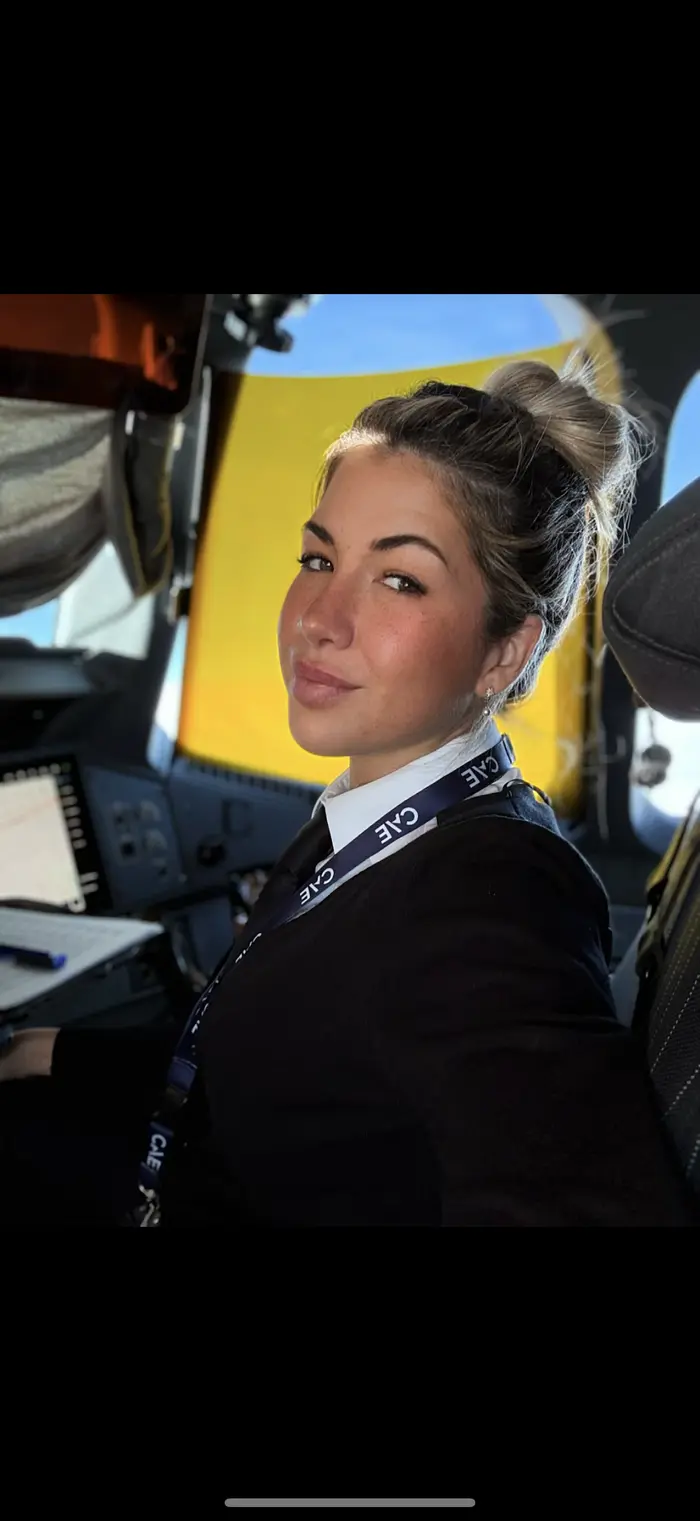 Alba Mangado ( pilotalba )